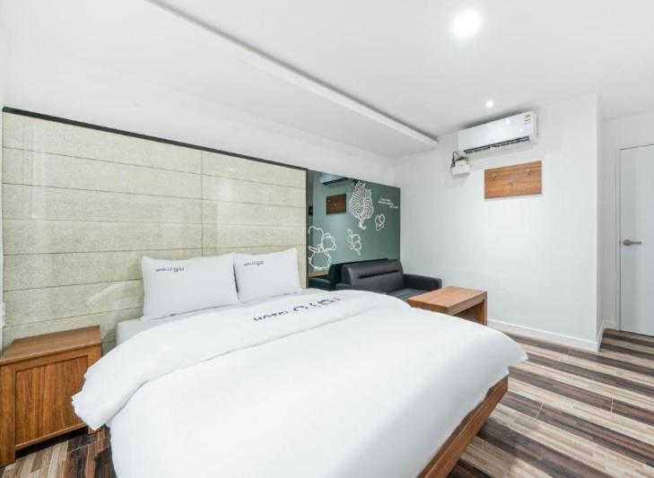 Ou Hotel Daegu Bagian luar foto